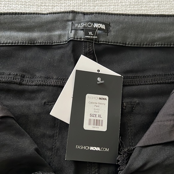 Faux leather pants - Picture 5 of 6